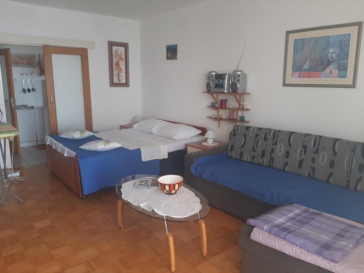 Apartman Ada 塞尼 外观 照片