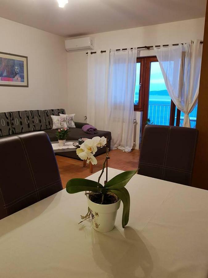 Apartman Ada 塞尼 外观 照片
