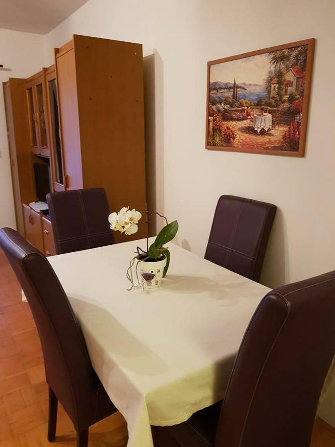 Apartman Ada 塞尼 外观 照片