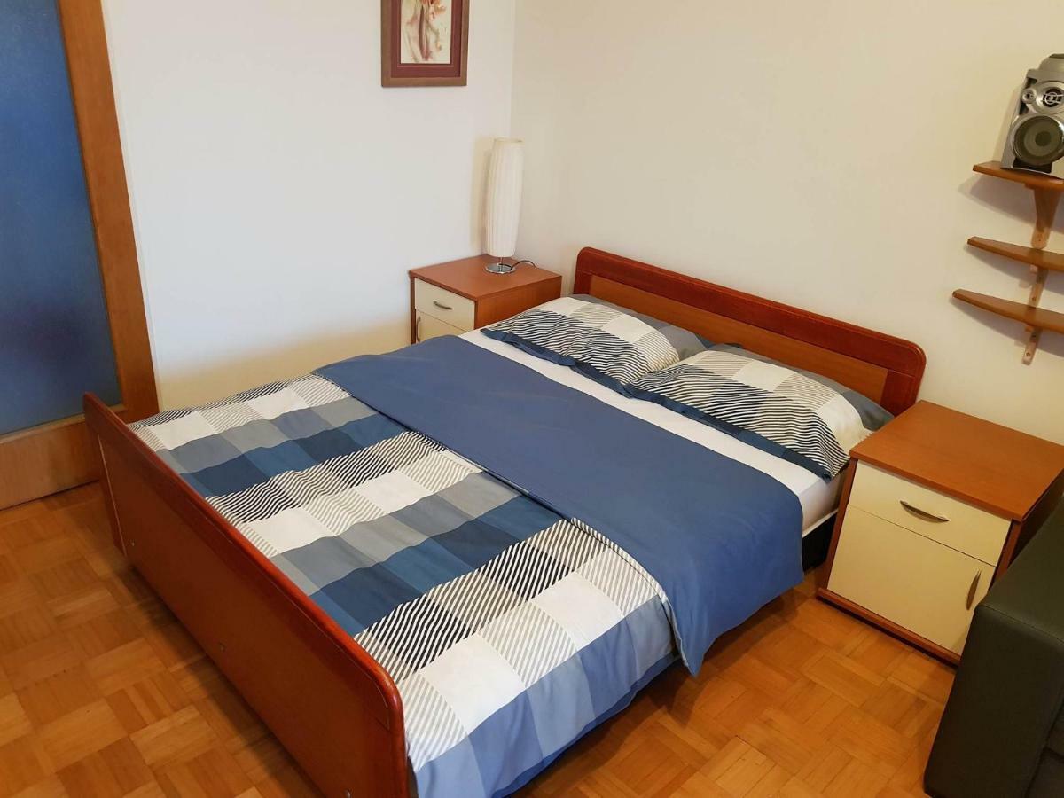 Apartman Ada 塞尼 外观 照片