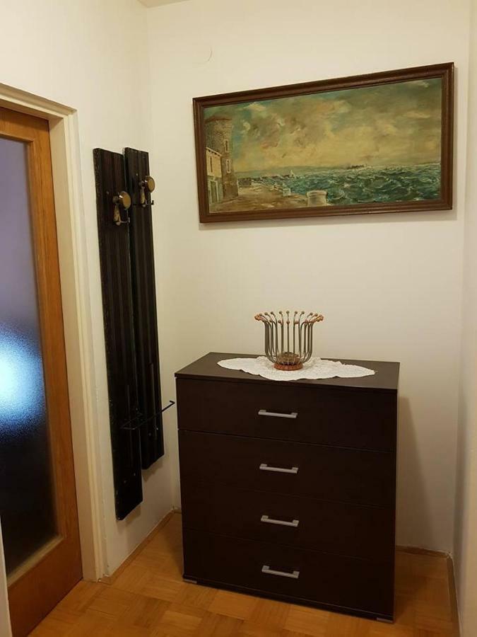 Apartman Ada 塞尼 外观 照片